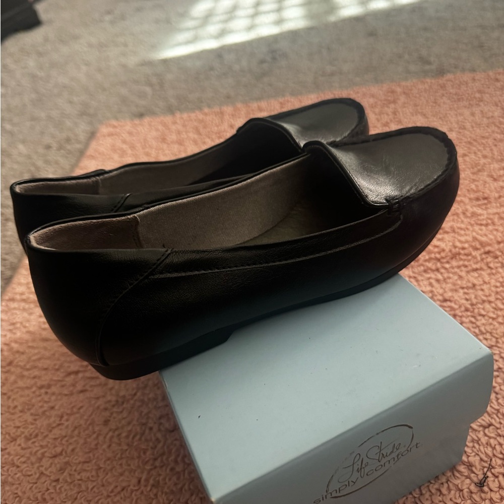 Life Stride Loafers - size 8